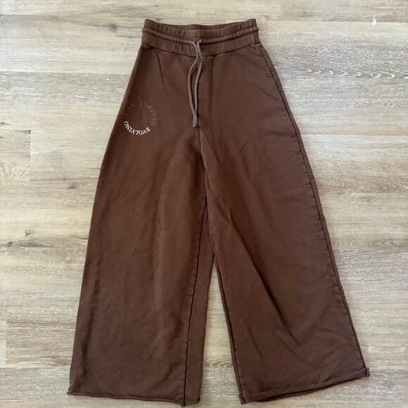 The Mayfair Group "I Am Forever Evolving" wide-leg sweatpants in brown - Picture 2 of 7